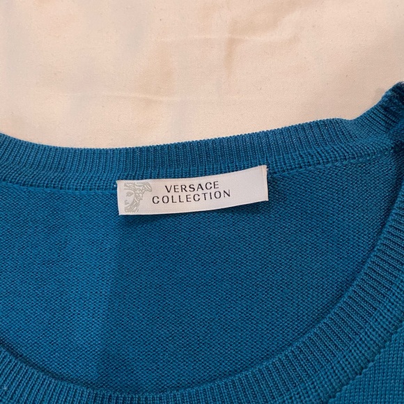 100% authentic Versace Half Medusa Sweater - Picture 3 of 4